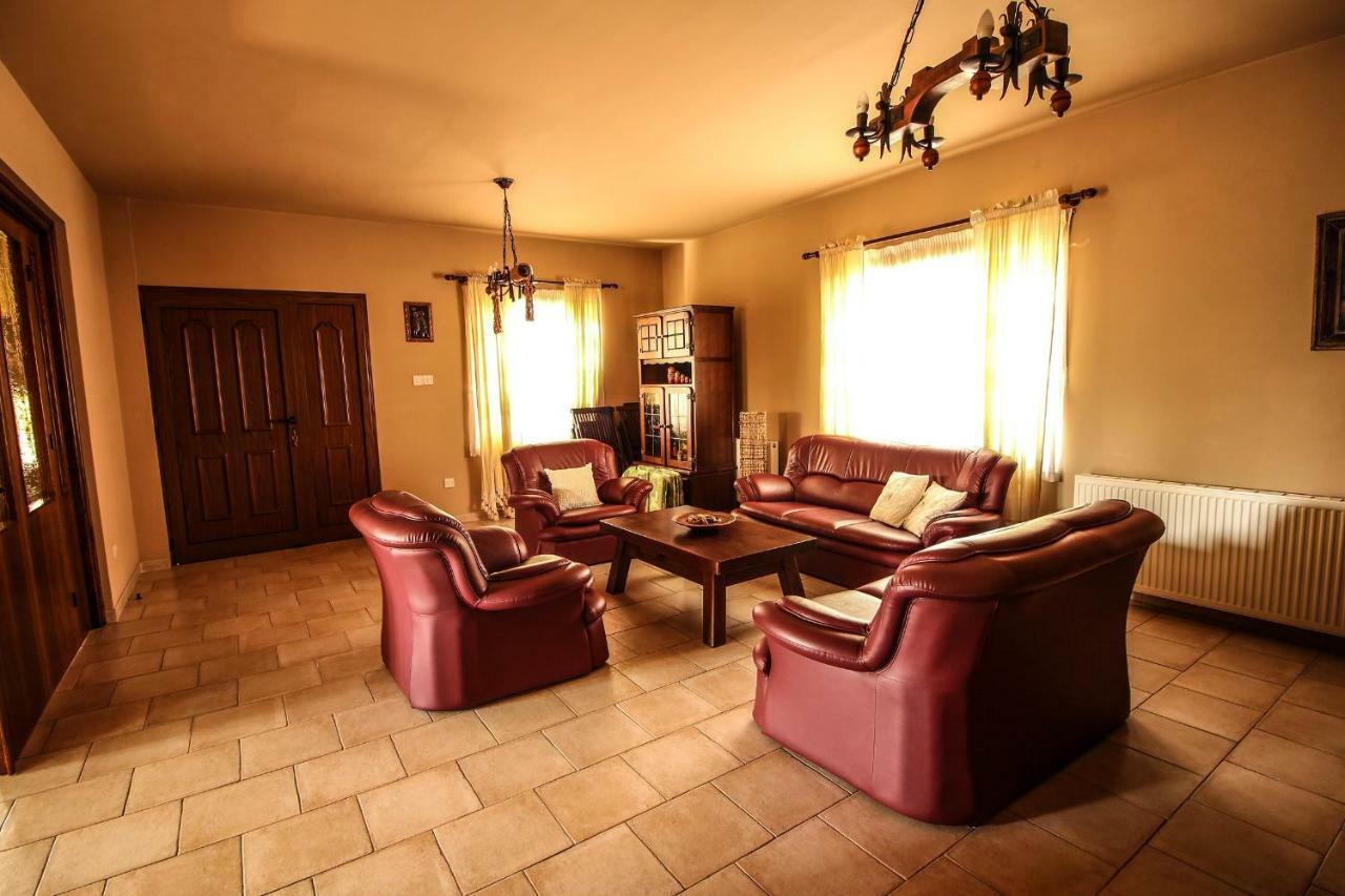 Vila Rustic House Xylophaghou Exteriér fotografie